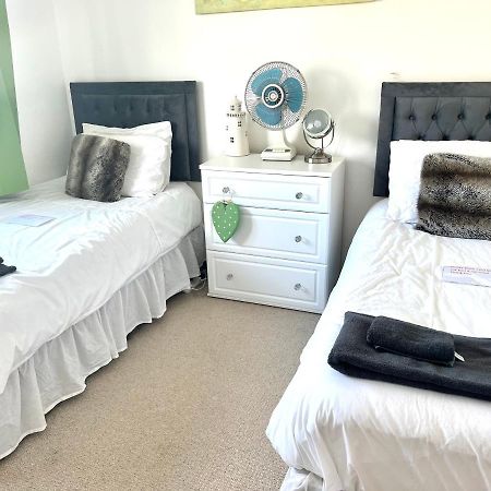 Stunning Beach Front House - Sleeps 6 Pwllheli Dış mekan fotoğraf
