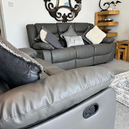 Stunning Beach Front House - Sleeps 6 Pwllheli Dış mekan fotoğraf