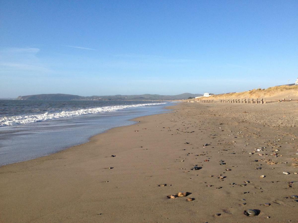 Stunning Beach Front House - Sleeps 6 Pwllheli Dış mekan fotoğraf
