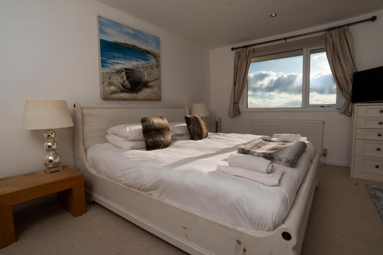 Stunning Beach Front House - Sleeps 6 Pwllheli Dış mekan fotoğraf